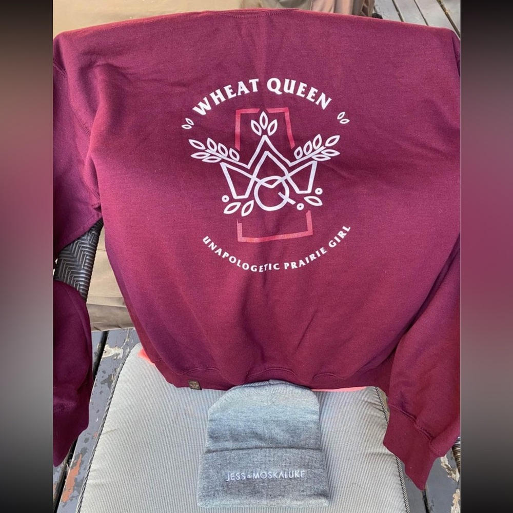 Jess Moskaluke Unapologetic Prairie Girl Sweater Sweatshirt and Toque!